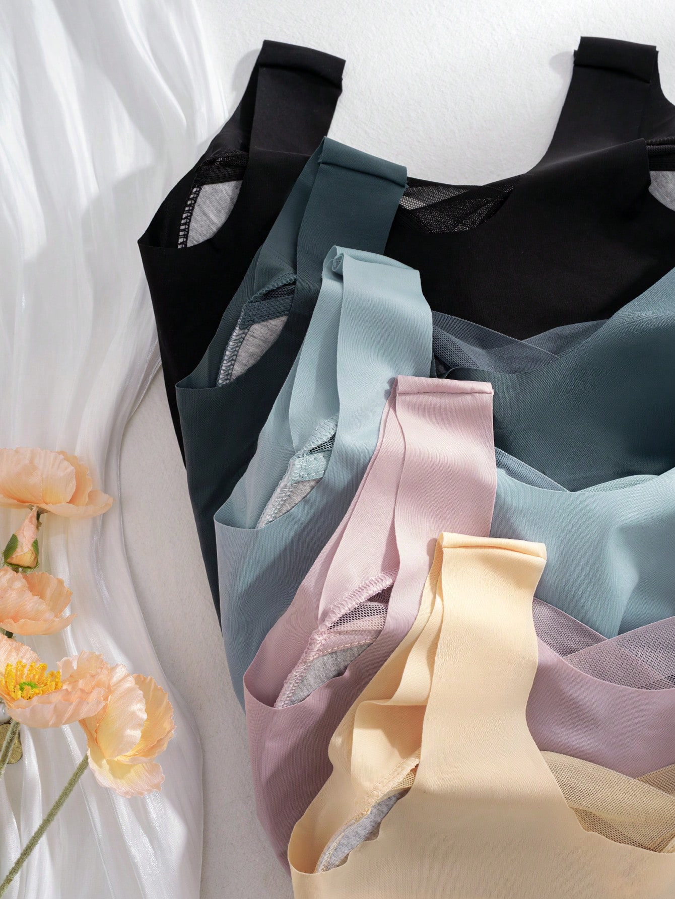 บราไร้สายผ้าไอซ์ซิลค์ไร้ตะเข็บ - Sleep Bra Bralette บทวิจารณ์และราคา